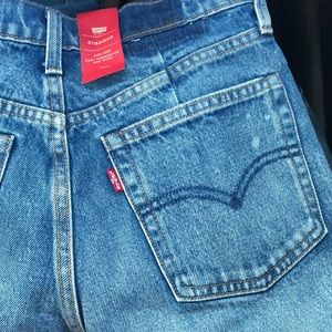 Vintage Levi’s straight leg jeans